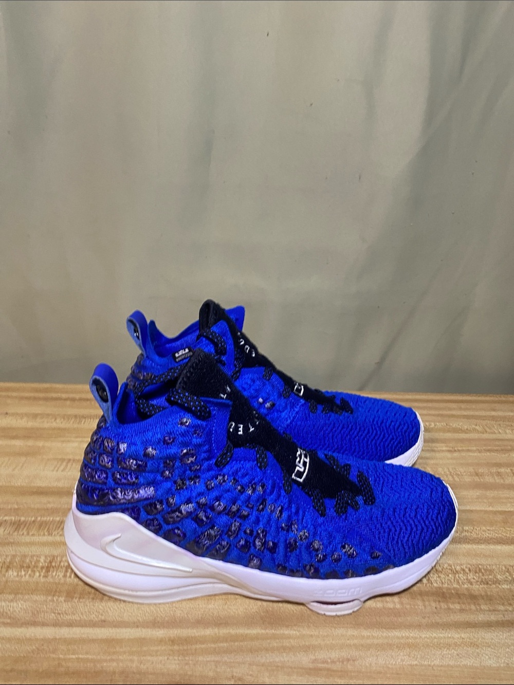 Nike Uninterrupted x LeBron 17 XVII MTAA “ MORE THEN ATHLETE”  GS size  6.5Y